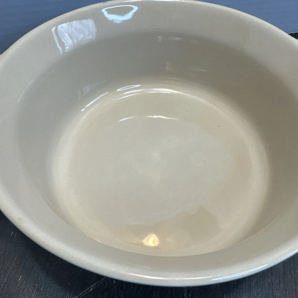 Le Creuset Blue Enameled Shallow Round Oven Casserole Baking Dish 2 & 3/4-Qt